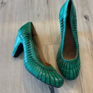 Elegant Green Women's Heels